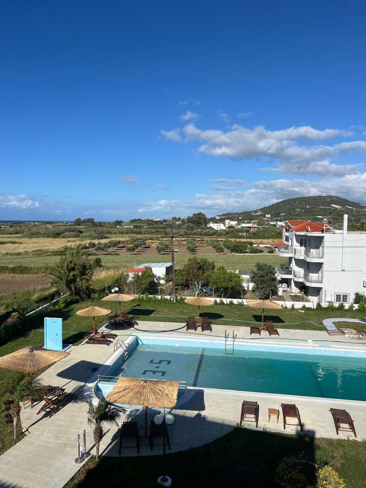 Ayit Hotel Theológos Buitenkant foto